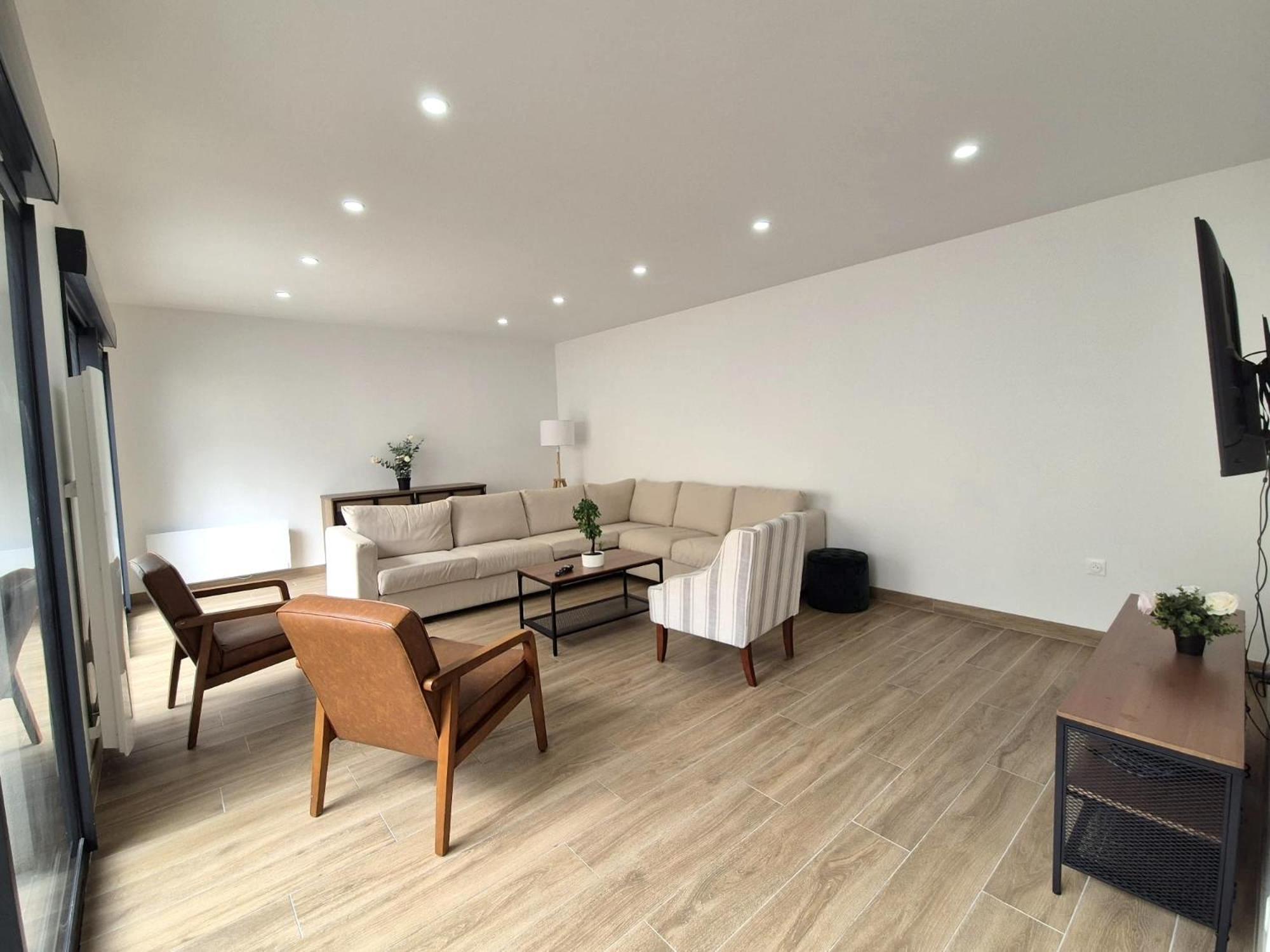 Abu Dhabi, Magnifique Maison Reims Ngoại thất bức ảnh